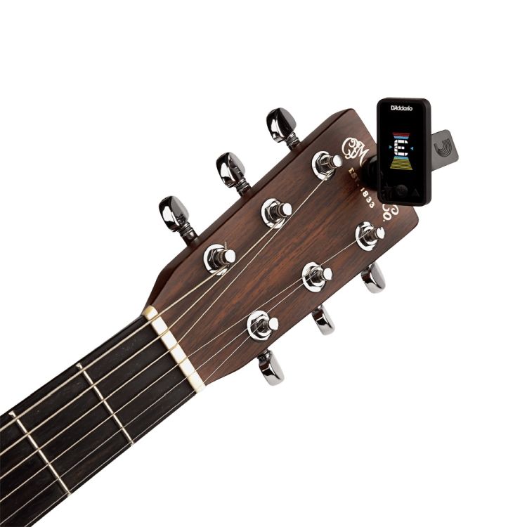 daddario-eclipse-rechargeable-headstock-tuner-noir_0005.jpg