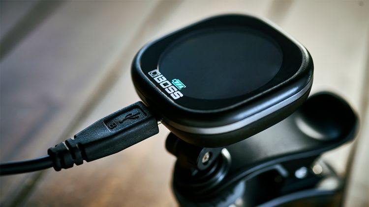 boss-clip-on-tuner-tu-05-aufladbar-noir-accessoire_0006.jpg