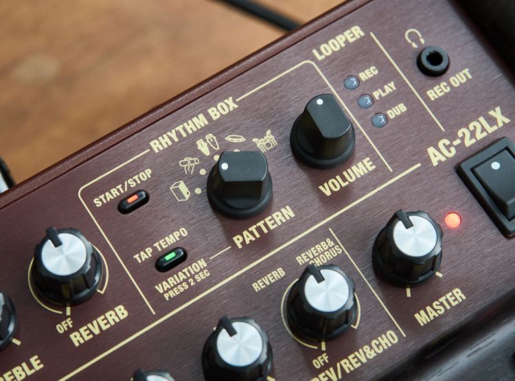 gitarrenverstaerker-boss-modell-ac-22lx-acoustic-c_0011.jpg